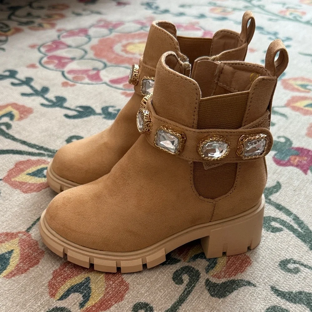 New LAICIGO Girls Chelsea Studded Boots - Picture 3 of 4
